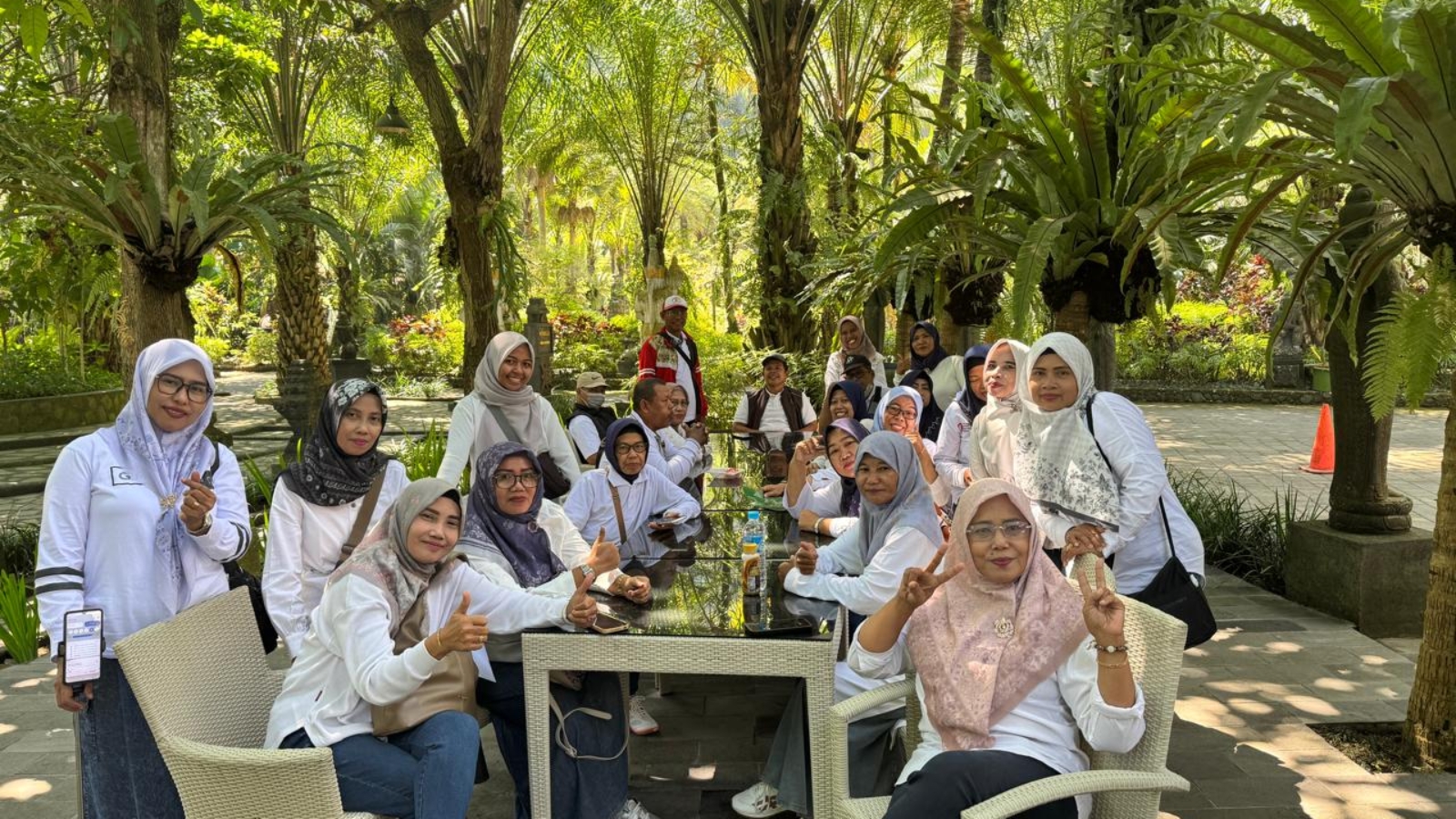 8e366508-7fb9-4b43-a078-07477344febb